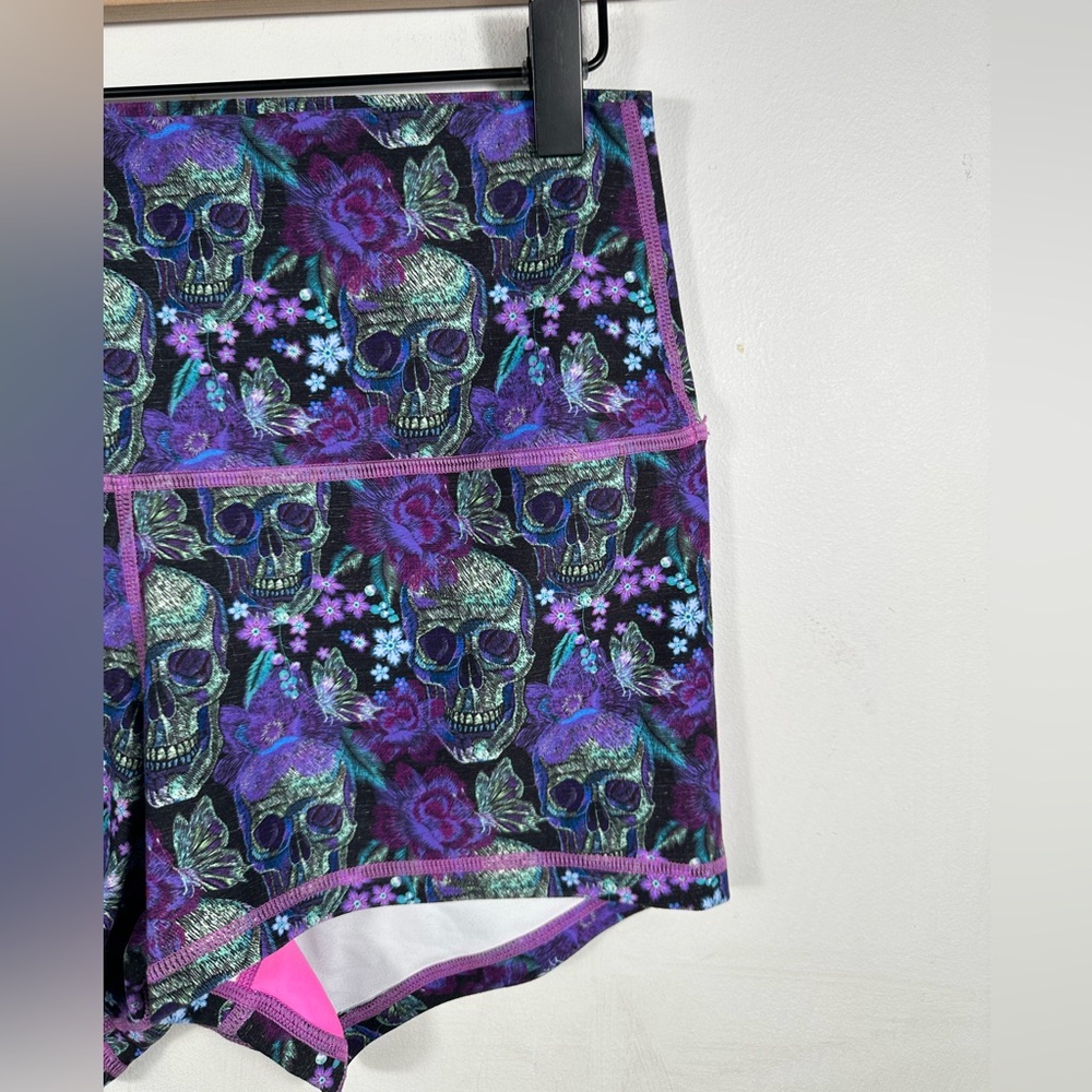 Peachy Athletic Shorts Women’s Large Purple Skull Floral Compression Yoga - Picture 3 of 7